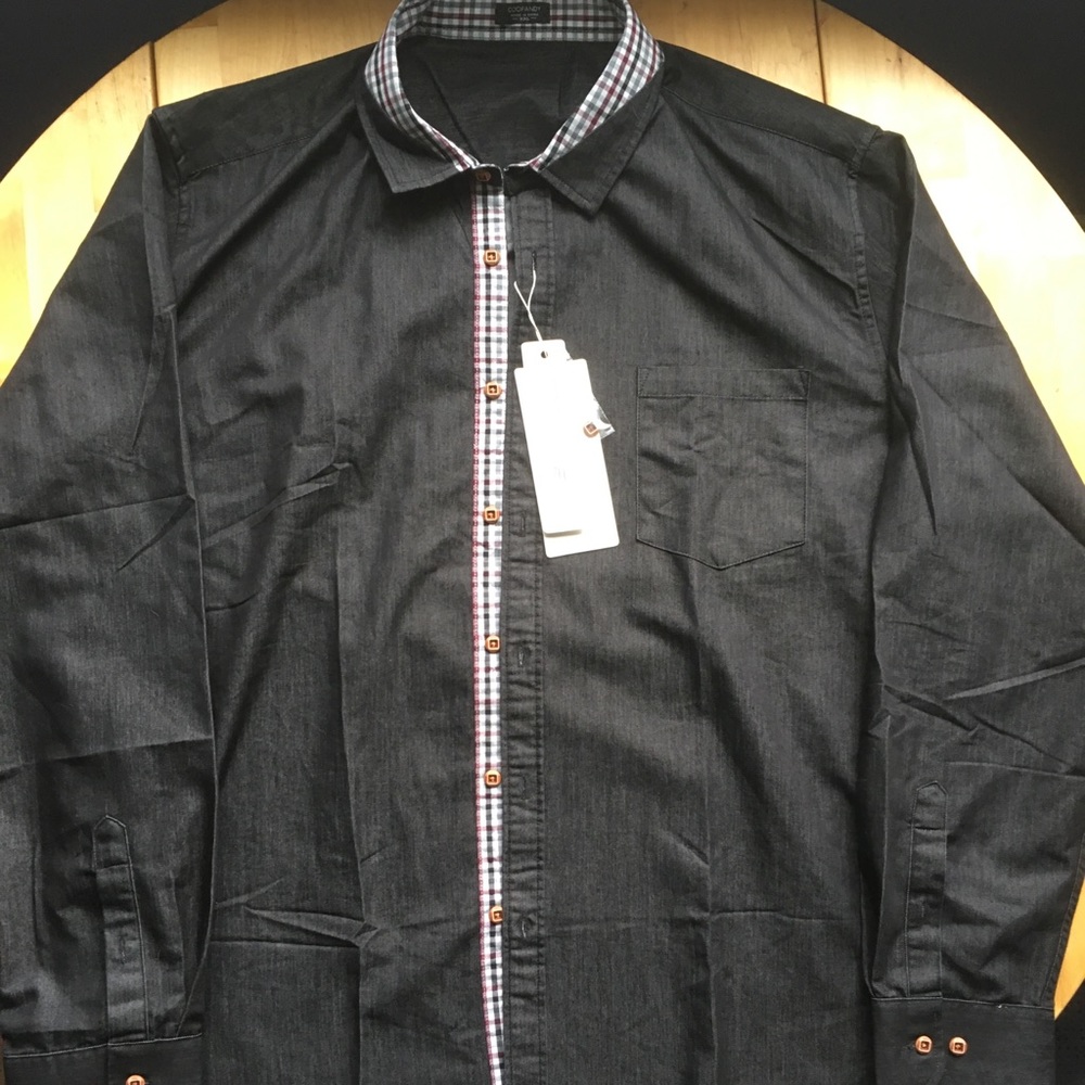 NWT Men’s XXL button up w/checkered trim